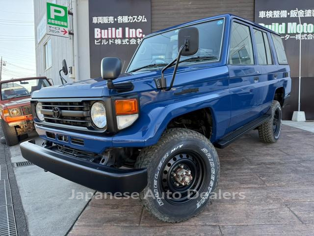 TOYOTA LAND CRUISER 70