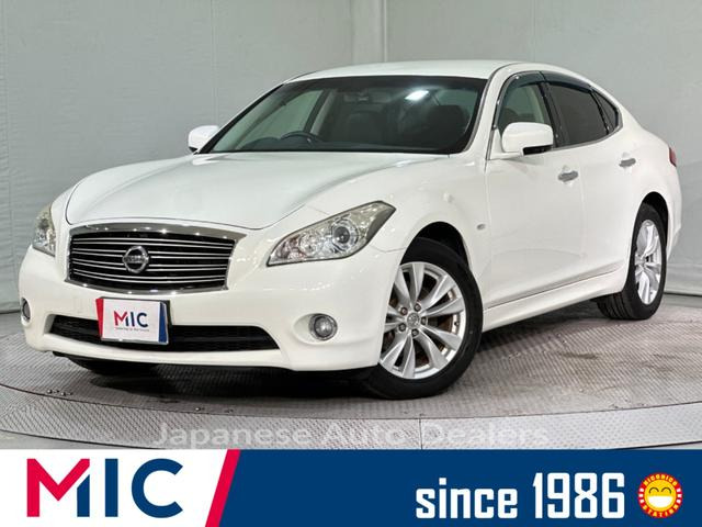 NISSAN FUGA