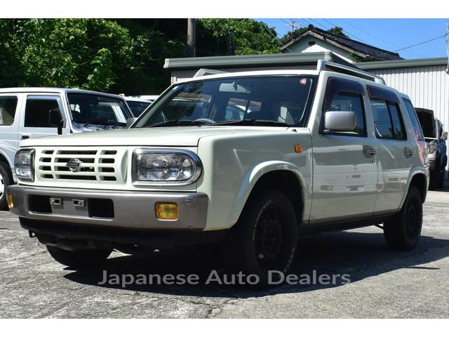 NISSAN RASHEEN