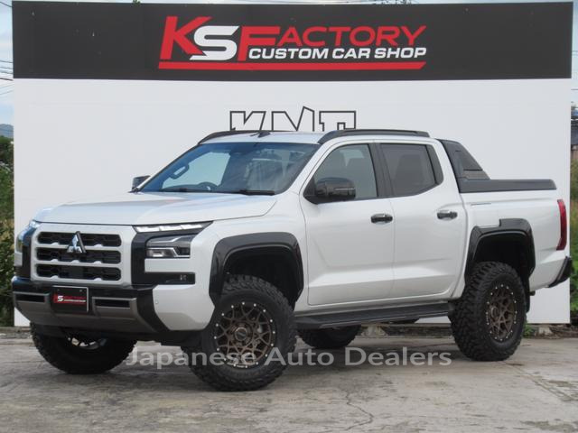 MITSUBISHI TRITON
