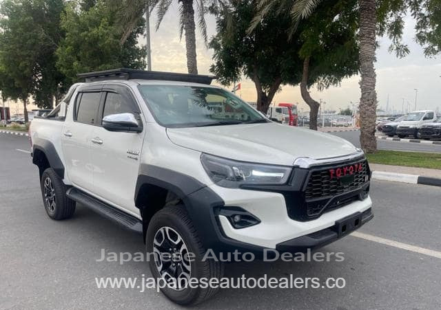 TOYOTA HILUX DUAL CABIN