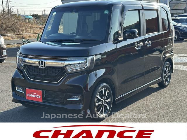 HONDA N-BOX CUSTOM
