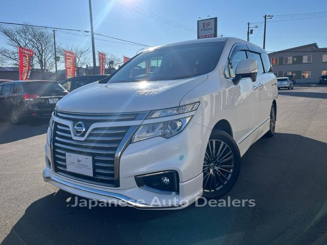 NISSAN ELGRAND