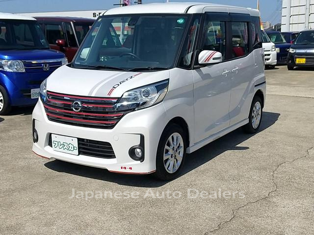 NISSAN DAYZ ROOX