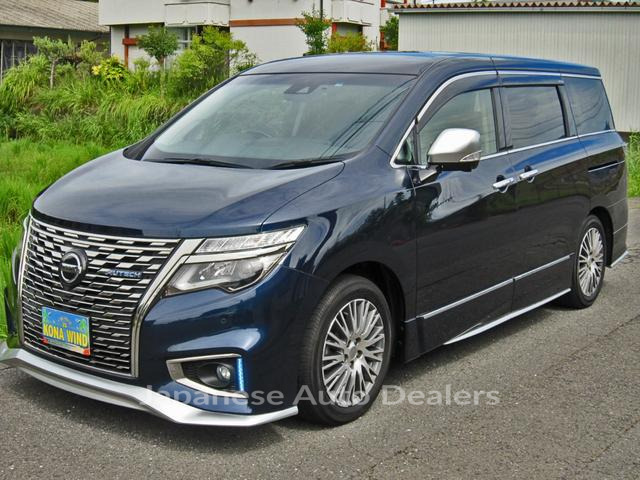 NISSAN ELGRAND