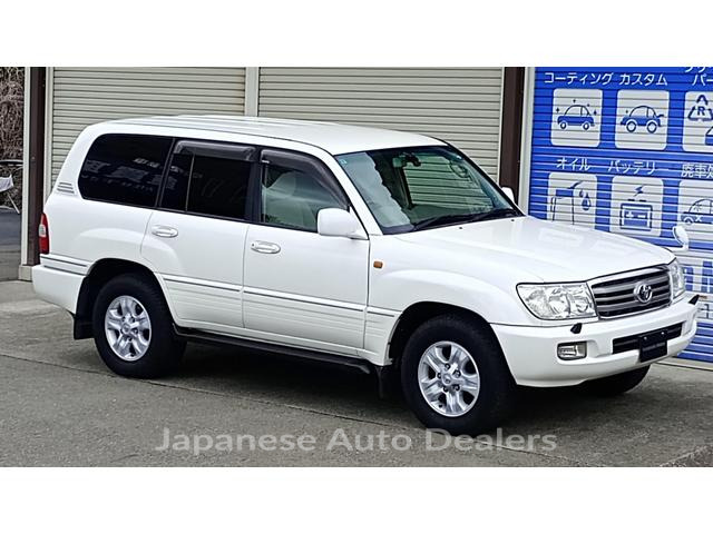 TOYOTA LAND CRUISER 100