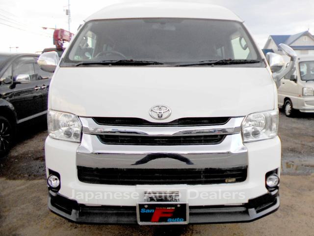 TOYOTA HIACE VAN