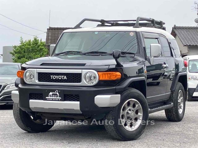 TOYOTA FJ CRUISER