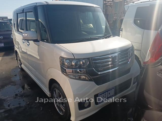 HONDA N-BOX CUSTOM