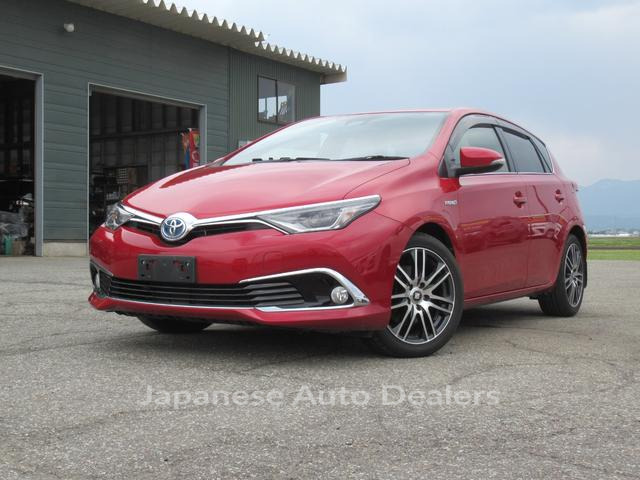 TOYOTA AURIS