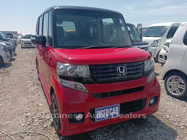 HONDA N-BOX CUSTOM