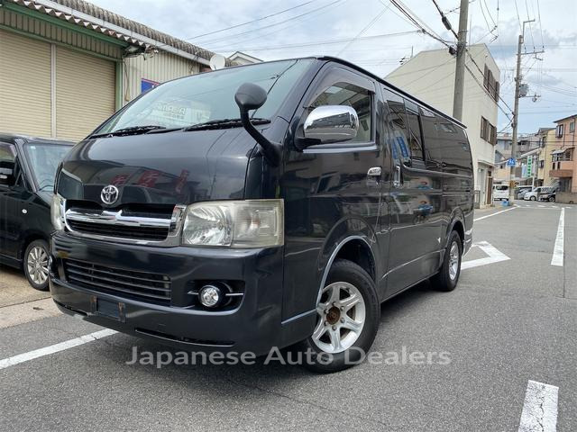 TOYOTA HIACE VAN
