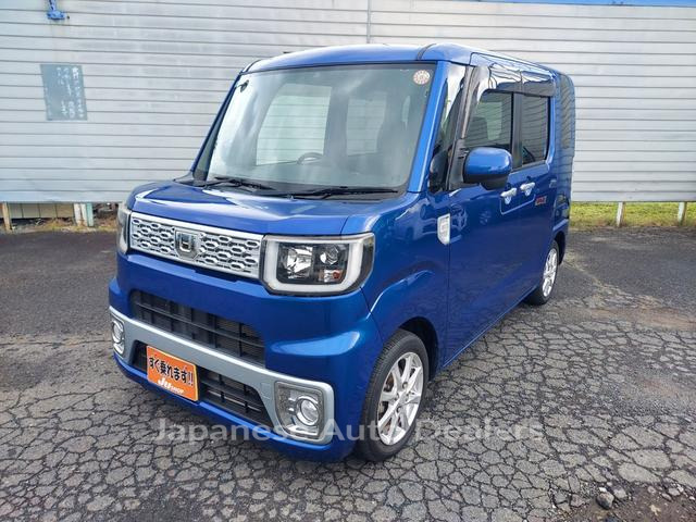 DAIHATSU WAKE