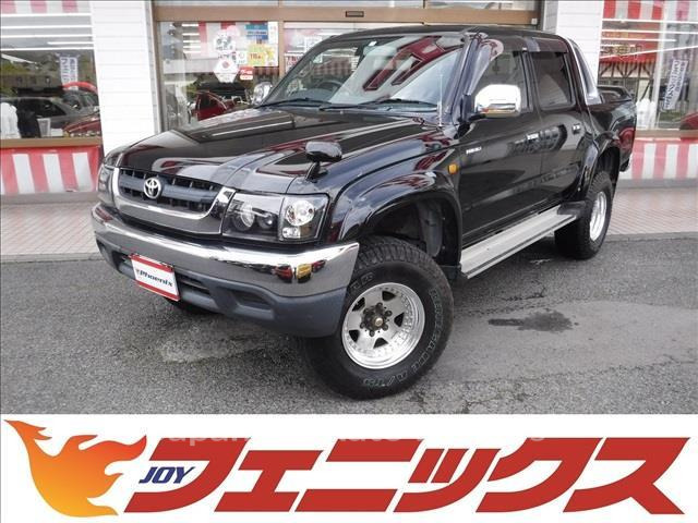 TOYOTA HILUX SPORTS PICK UP
