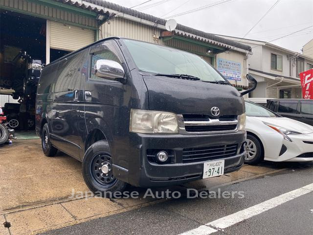 TOYOTA HIACE VAN