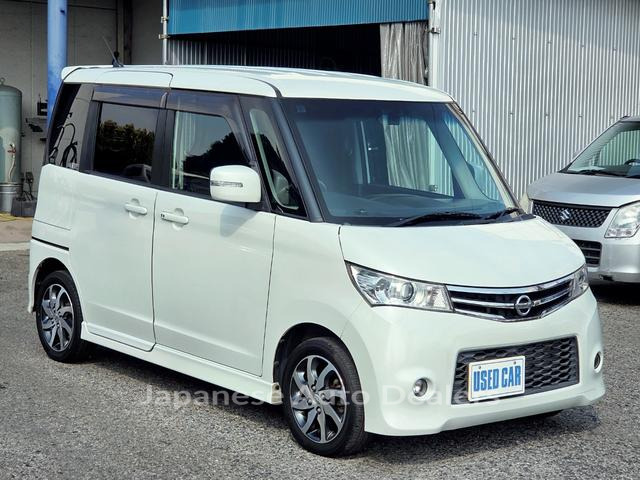 NISSAN ROOX