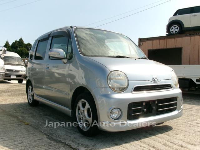DAIHATSU MOVE LATTE