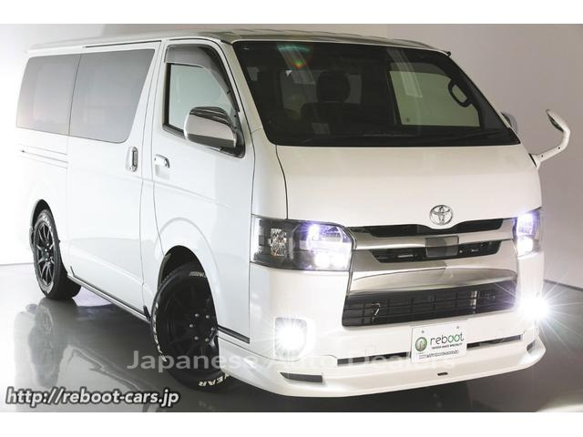 TOYOTA HIACE VAN