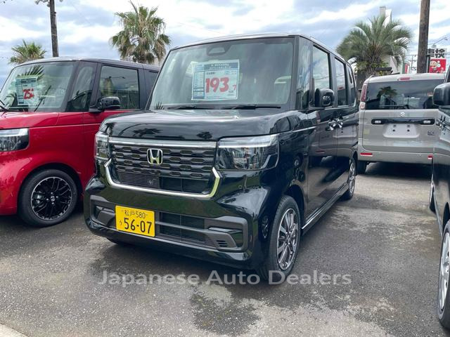 HONDA N-BOX CUSTOM