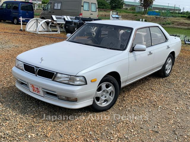 NISSAN LAUREL