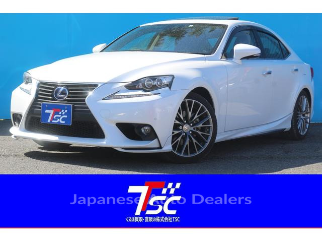 LEXUS IS