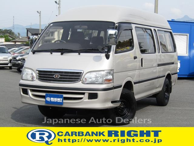 TOYOTA HIACE WAGON
