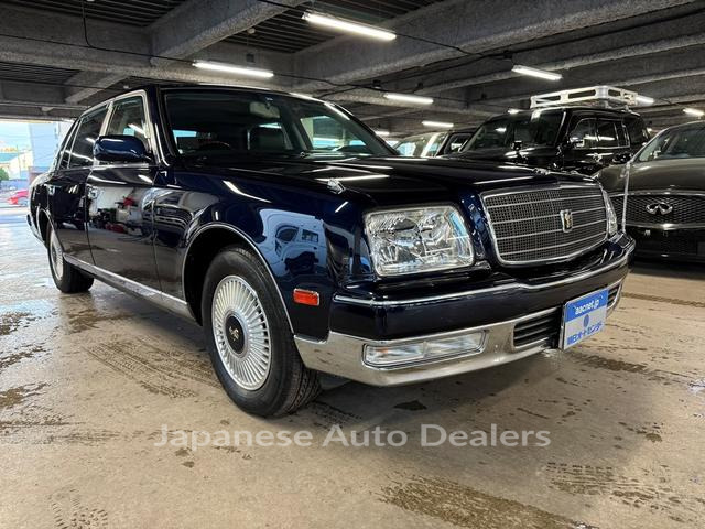 TOYOTA CENTURY