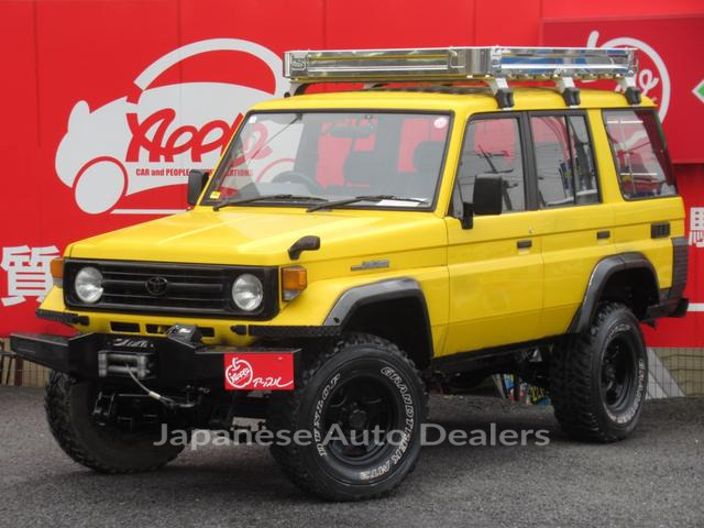 TOYOTA LAND CRUISER 70