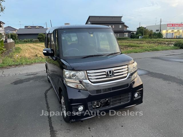 HONDA N-BOX CUSTOM