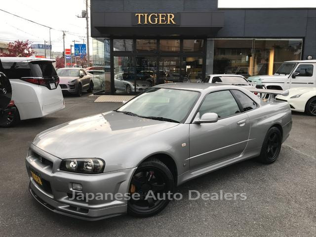 NISSAN SKYLINE
