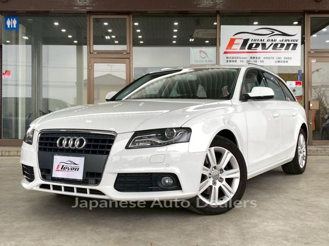 AUDI A4 AVANT