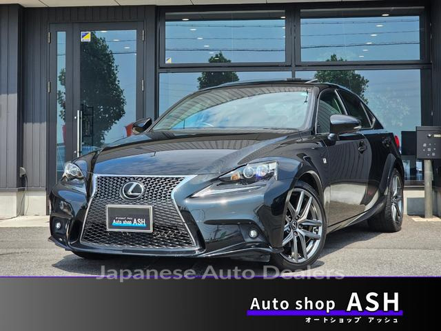 LEXUS IS