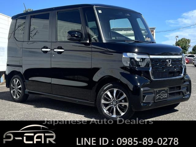 HONDA N-BOX CUSTOM