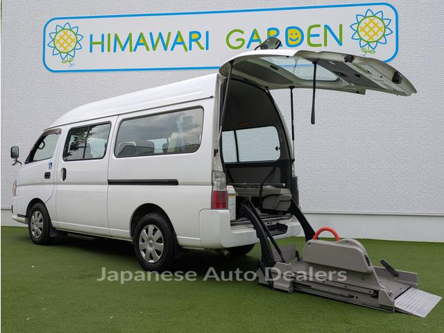 NISSAN CARAVAN BUS