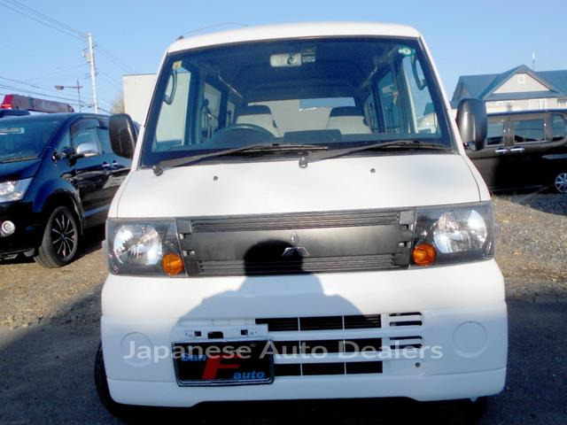 MITSUBISHI MINICAB VAN