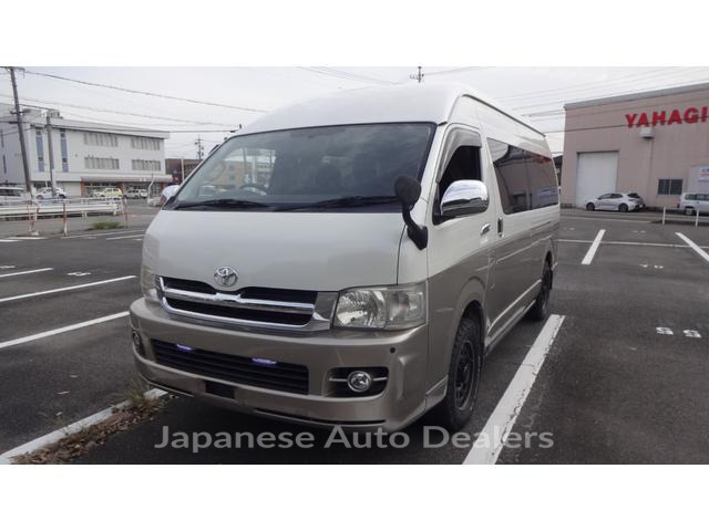TOYOTA HIACE WAGON
