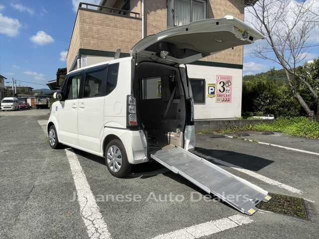 HONDA N-BOX PLUS