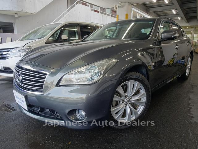 NISSAN FUGA