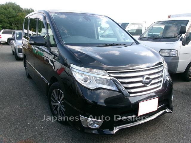 NISSAN SERENA