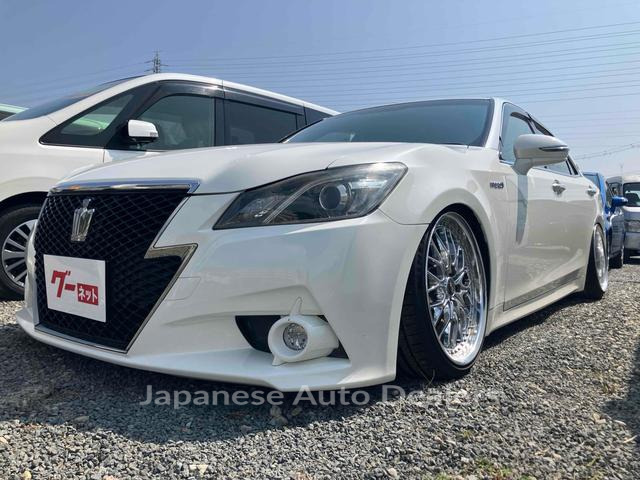 TOYOTA CROWN HYBRID